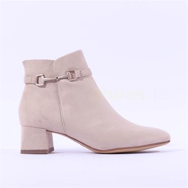 Tamaris Antonella Block Heel Link Boot - Ivory