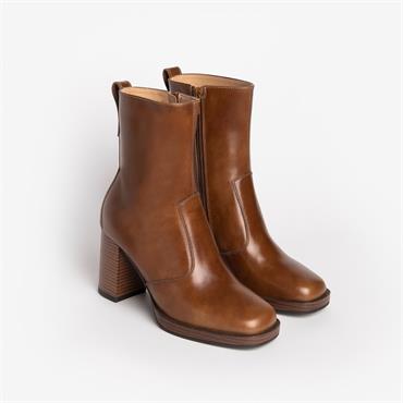 NeroGiardini Stacked Heel Ankle Boot - Tan Leather