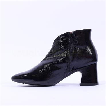 Wonders V Cut Pointed Block Heel Boot - Black Patent