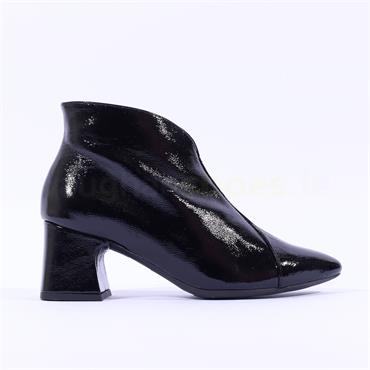 Wonders V Cut Pointed Block Heel Boot - Black Patent